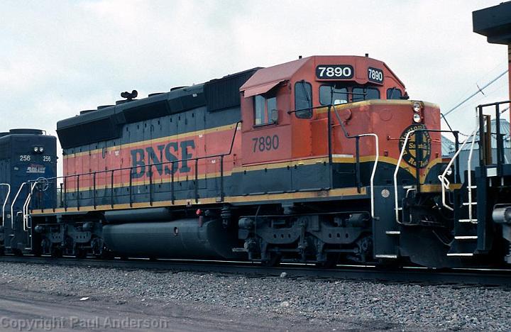 BNSF 7890 SD40 2.jpg